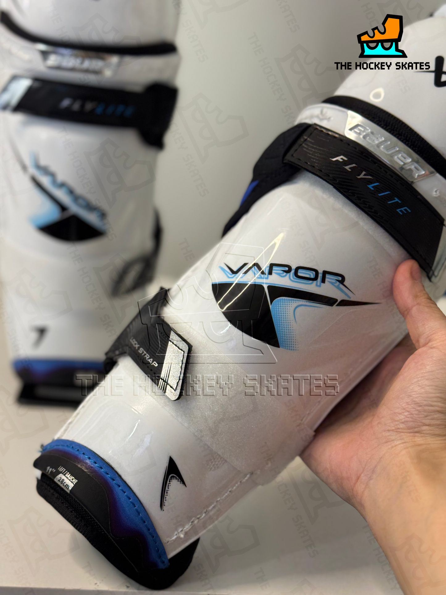 Bauer Vapor Flylite Shin Guard-Junior
