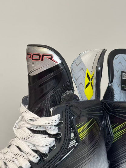 BAUER VAPOR HYPERLITE2 INTERMEDIATE SKATES WITH FLY-TI STEEL