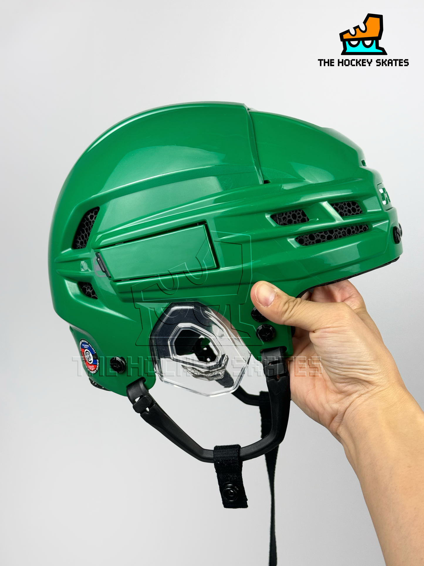 CCM Super Tacks X-St.Pats Green