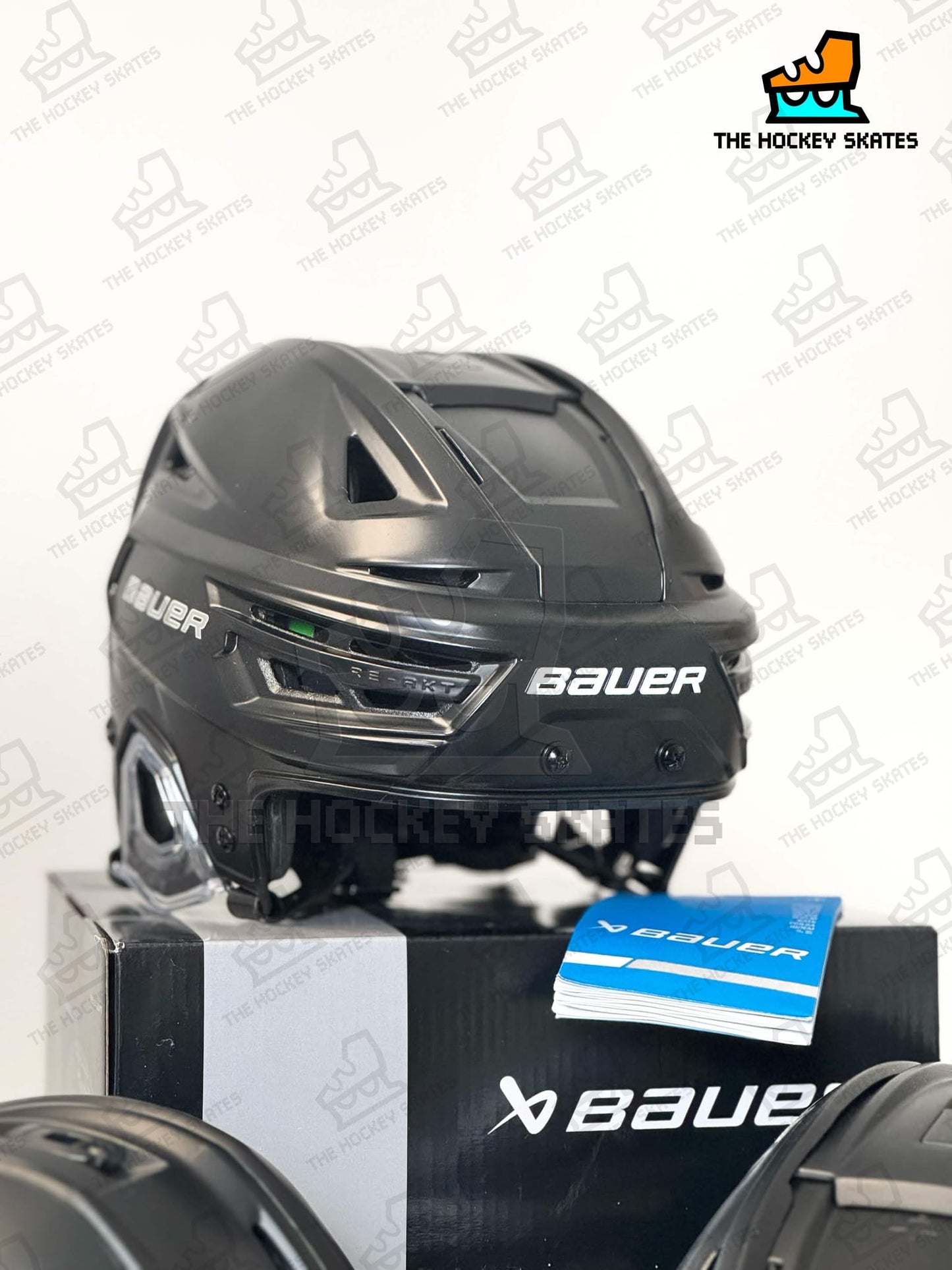 Bauer Re-akt 155 Matte Black Hockey Helmet